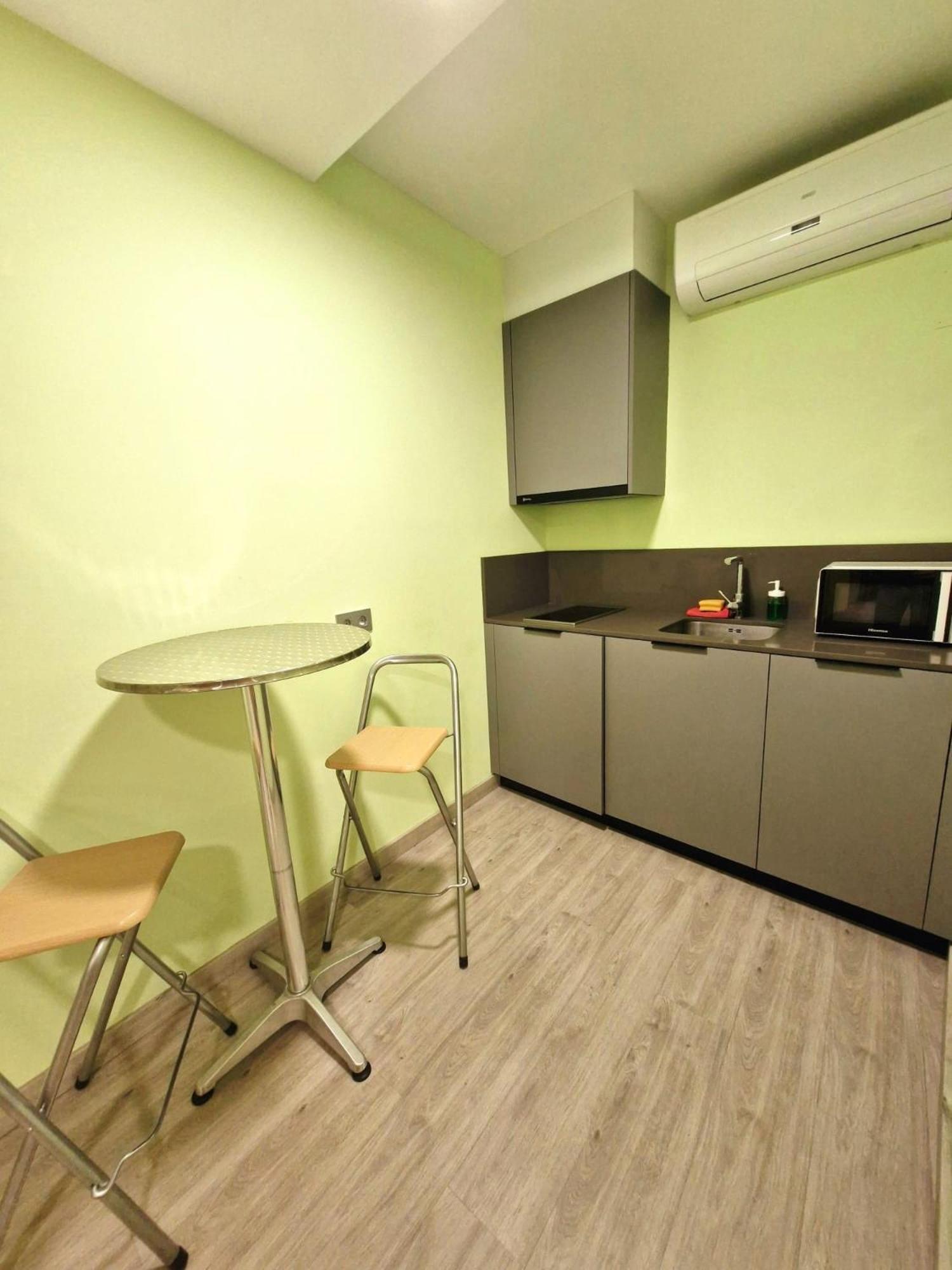Feeling Home - Suites&Rooms León Extérieur photo