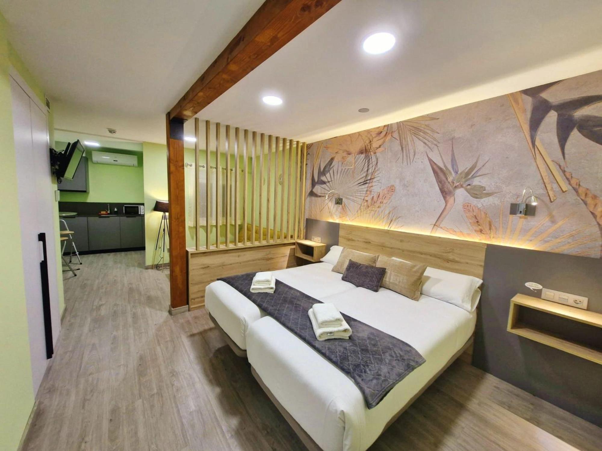 Feeling Home - Suites&Rooms León Extérieur photo