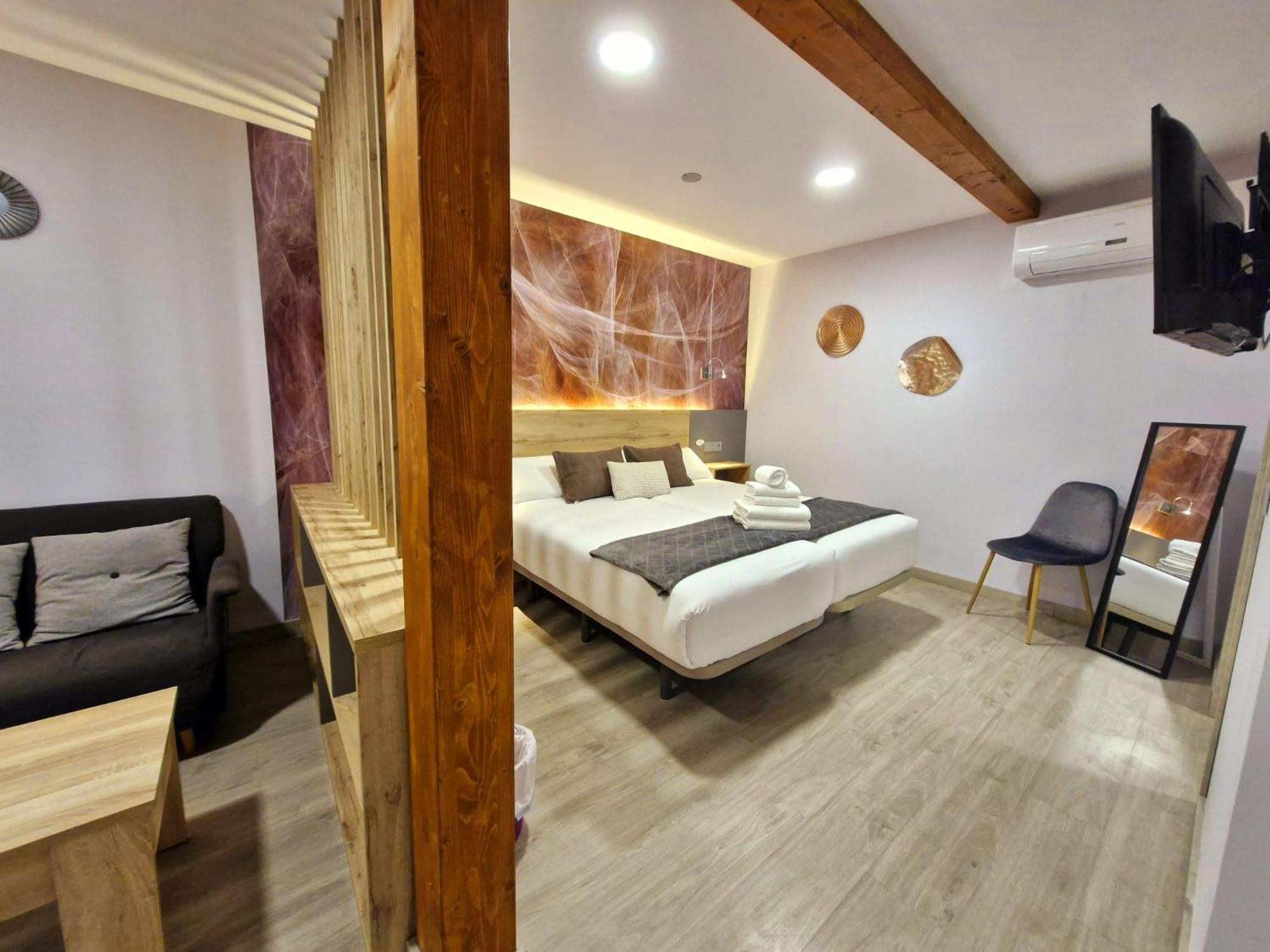 Feeling Home - Suites&Rooms León Extérieur photo