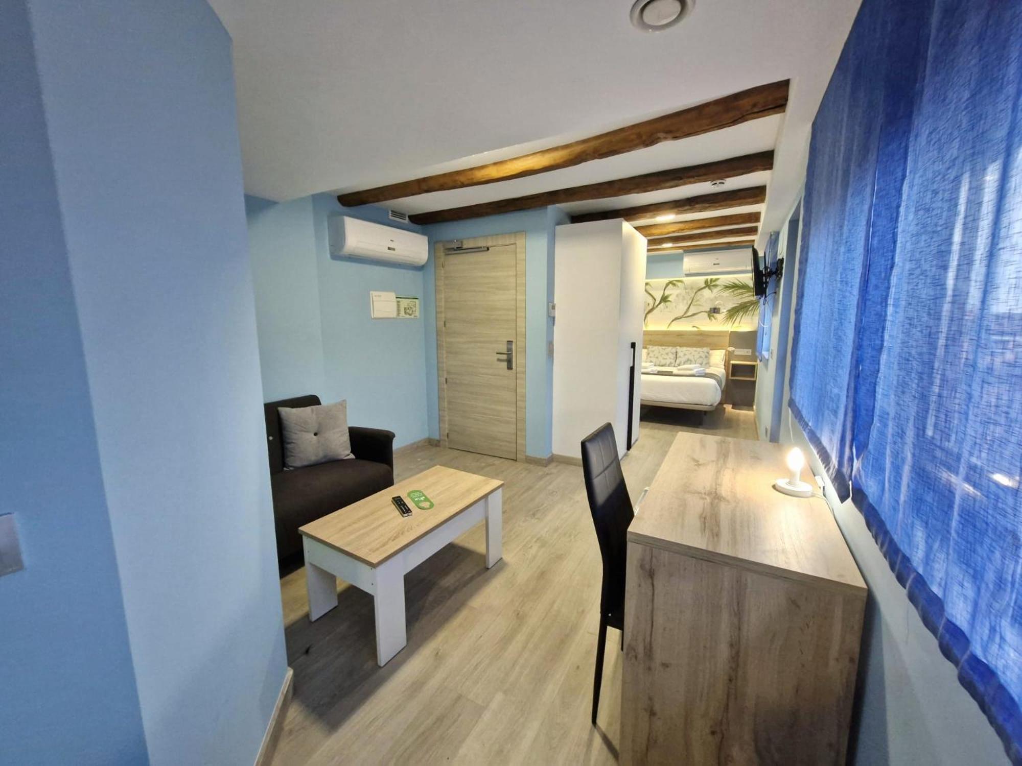 Feeling Home - Suites&Rooms León Extérieur photo