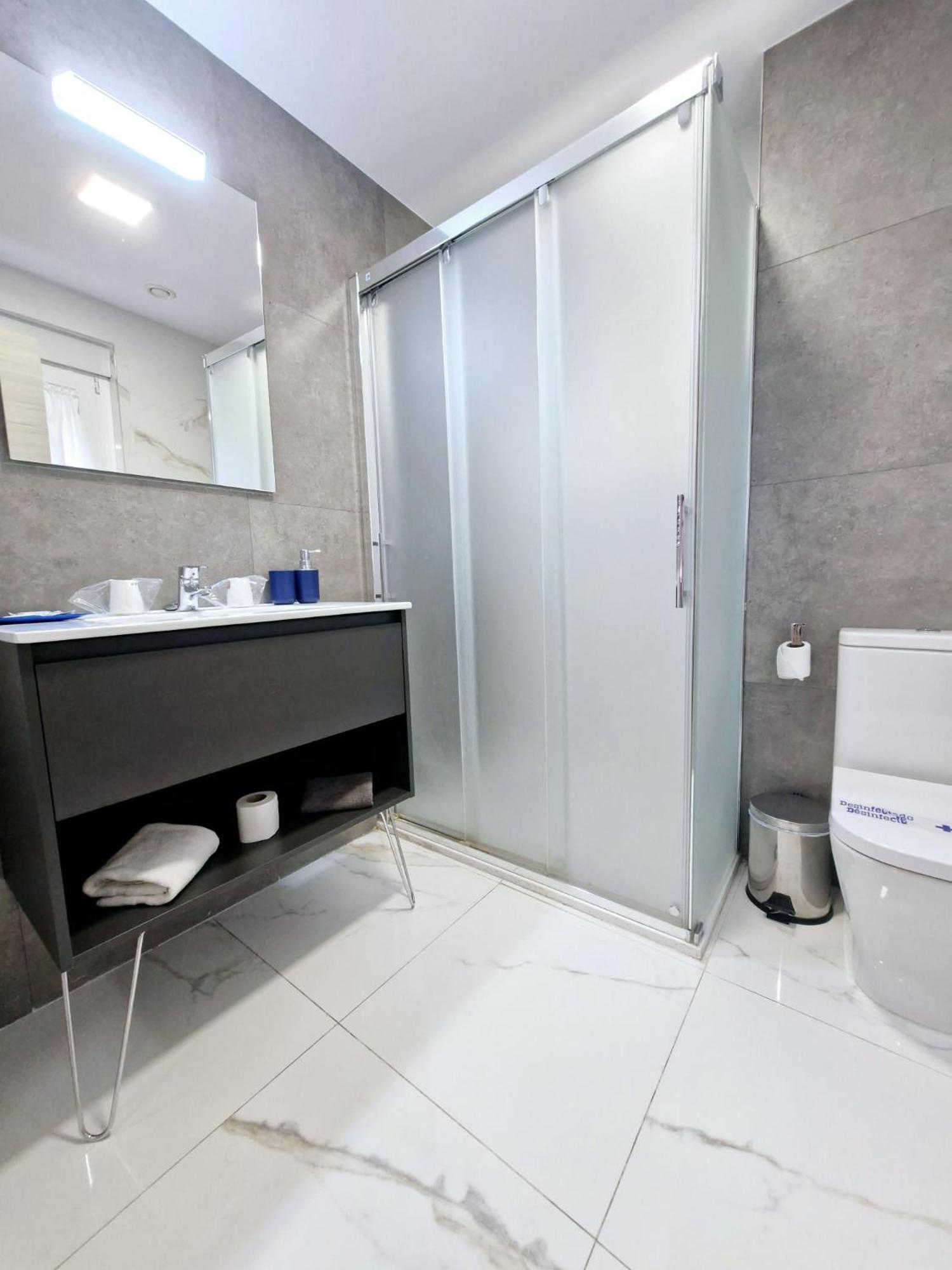 Feeling Home - Suites&Rooms León Extérieur photo