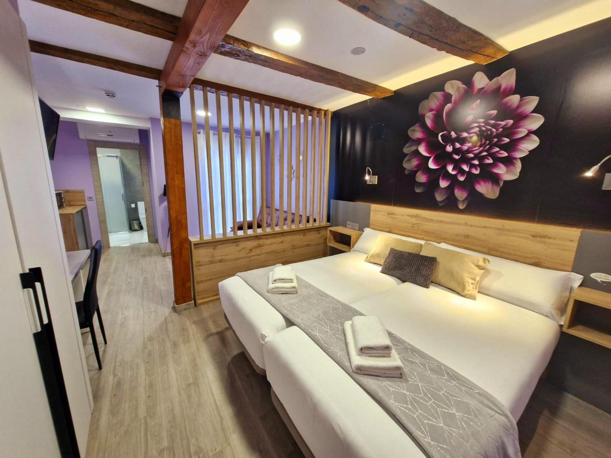 Feeling Home - Suites&Rooms León Extérieur photo