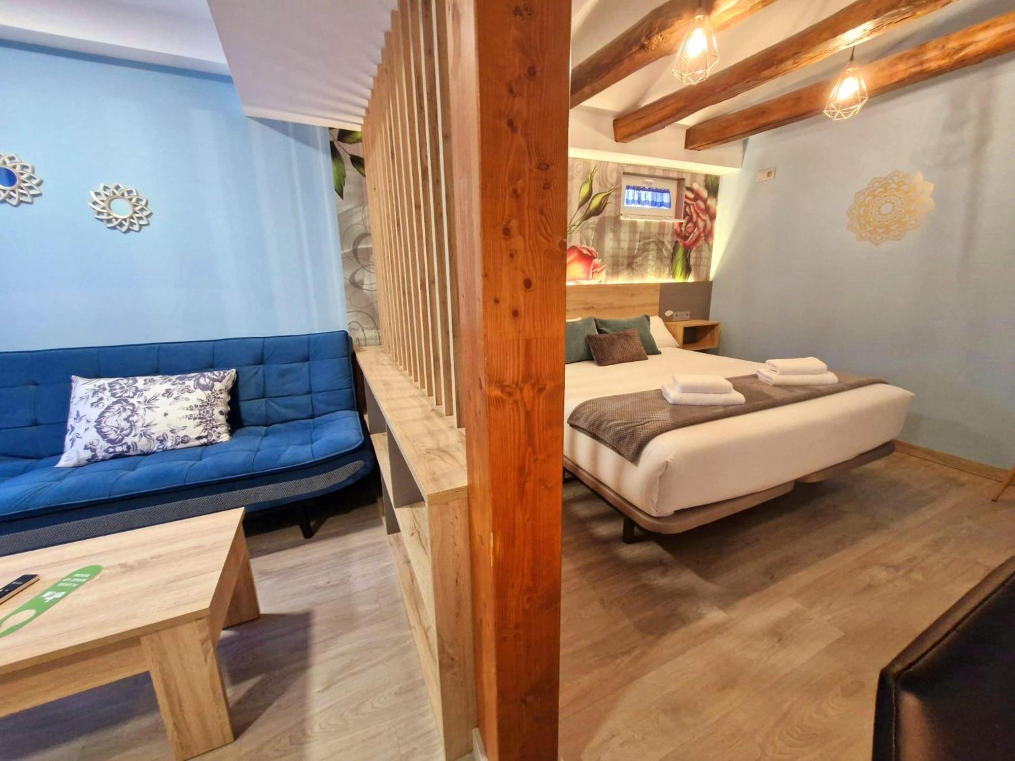 Feeling Home - Suites&Rooms León Extérieur photo
