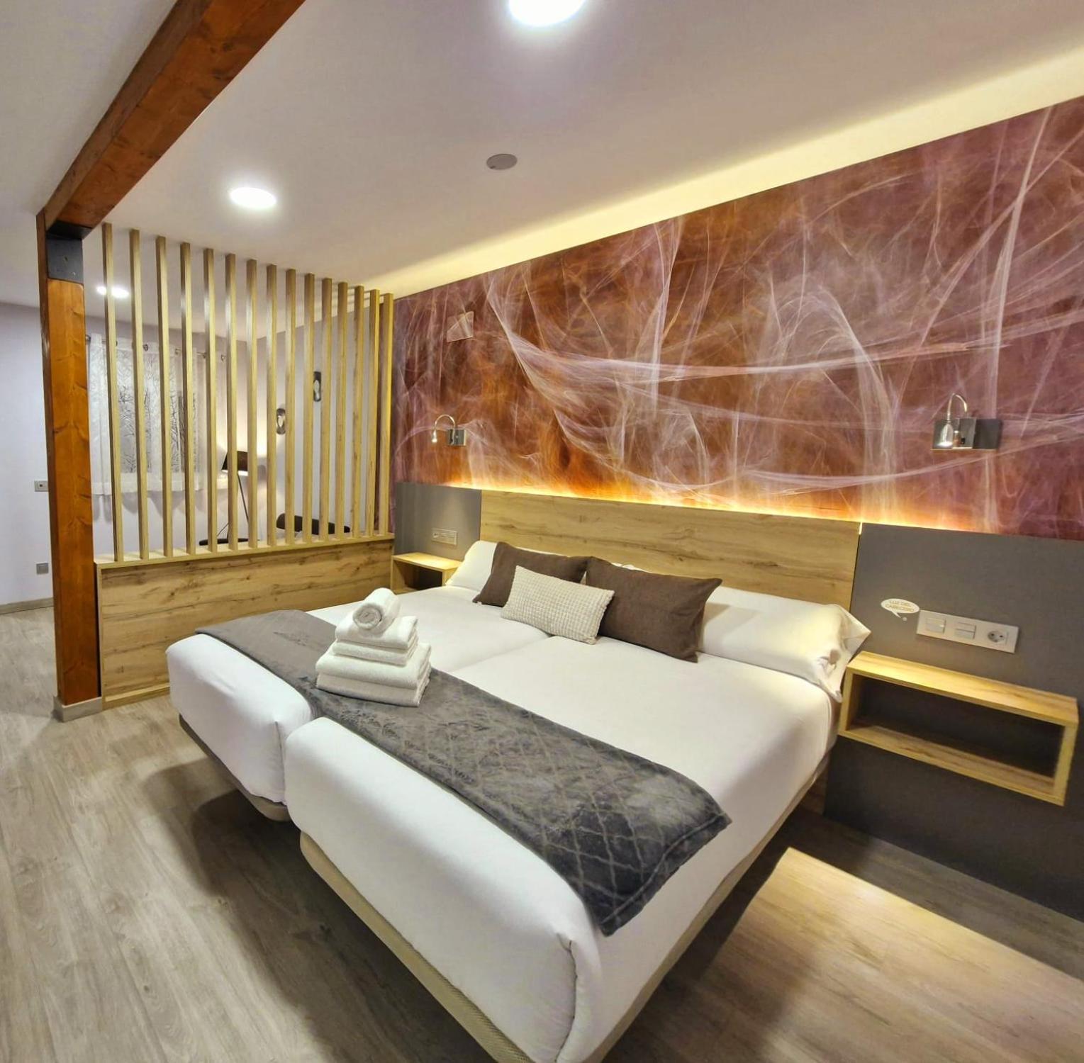 Feeling Home - Suites&Rooms León Extérieur photo
